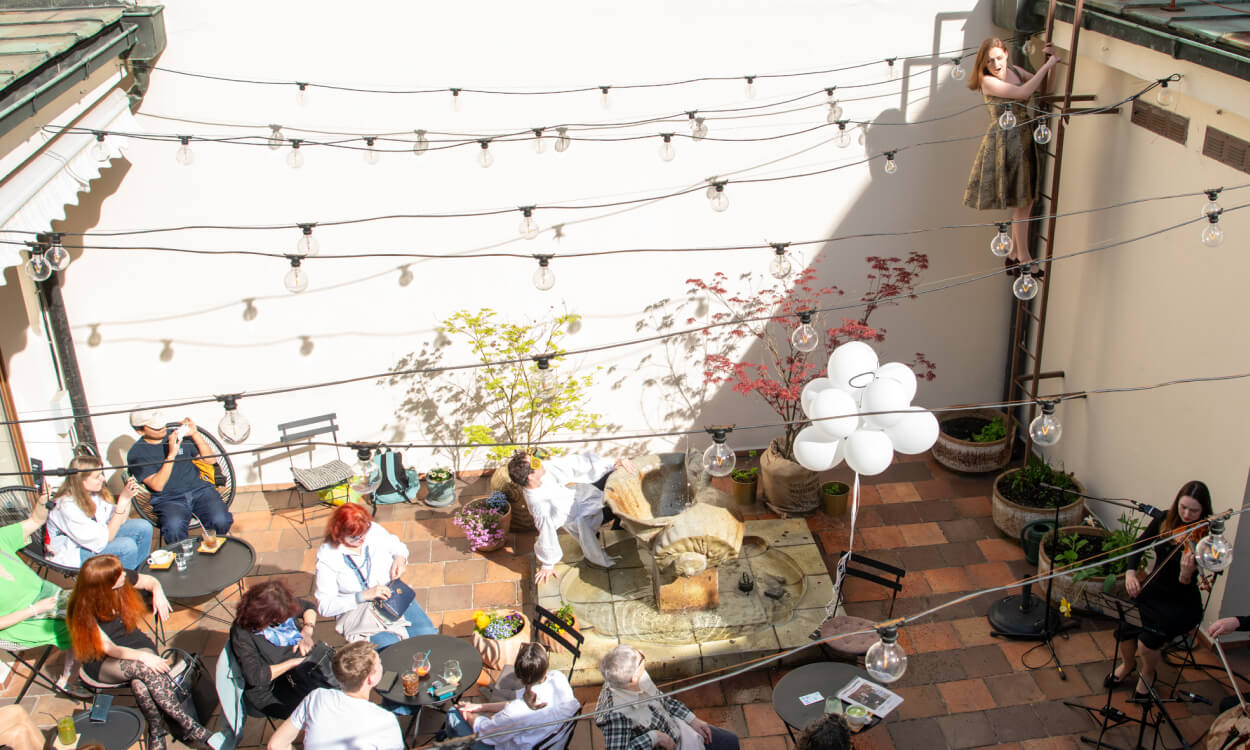 img_atrium_2